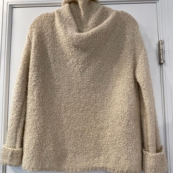 Womens L, UmGee, tan/natural, sweater - Picture 2 of 6